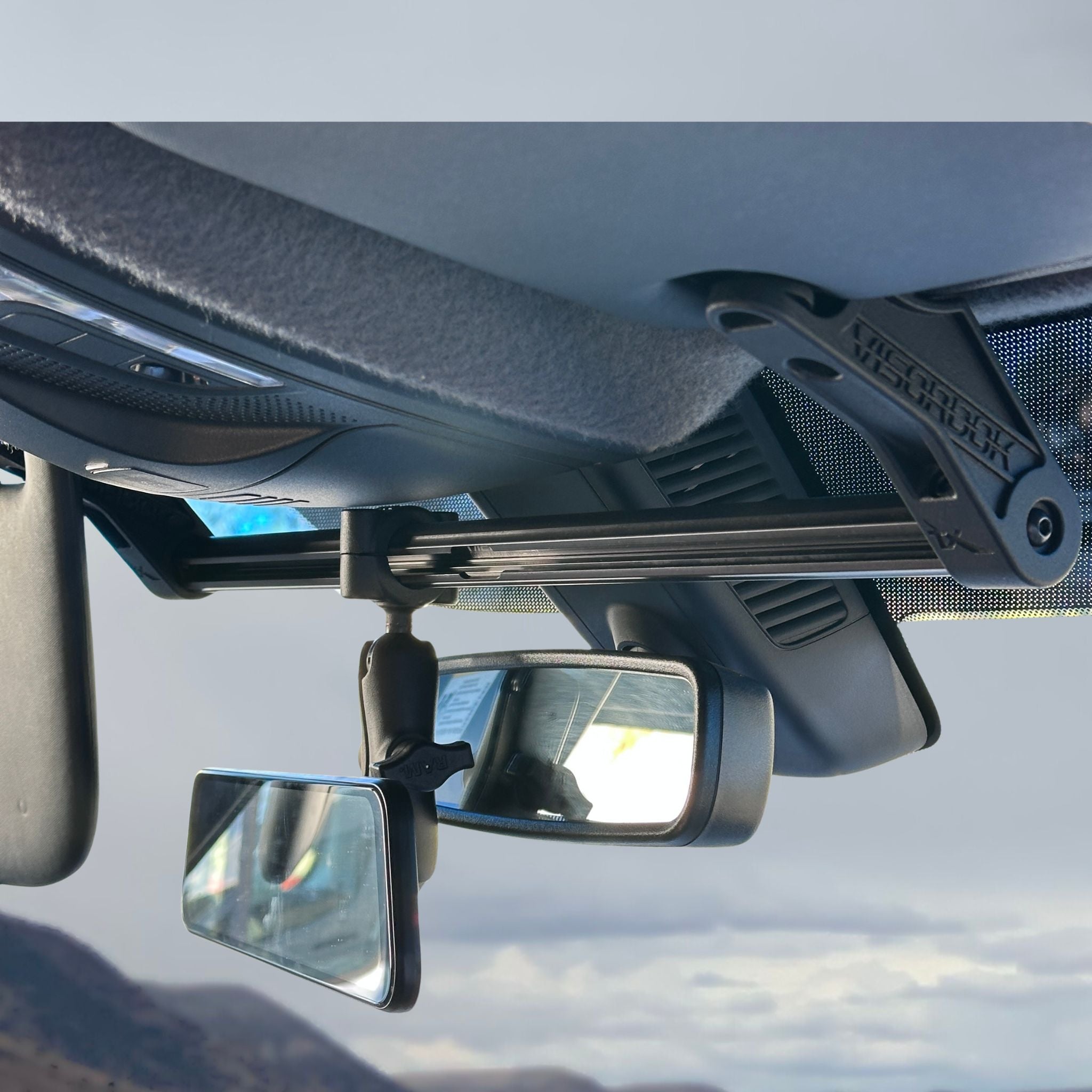Terra X VisorDok TubeTrak – Sprinter Van Visor Tube Mount (VS30 2019+)