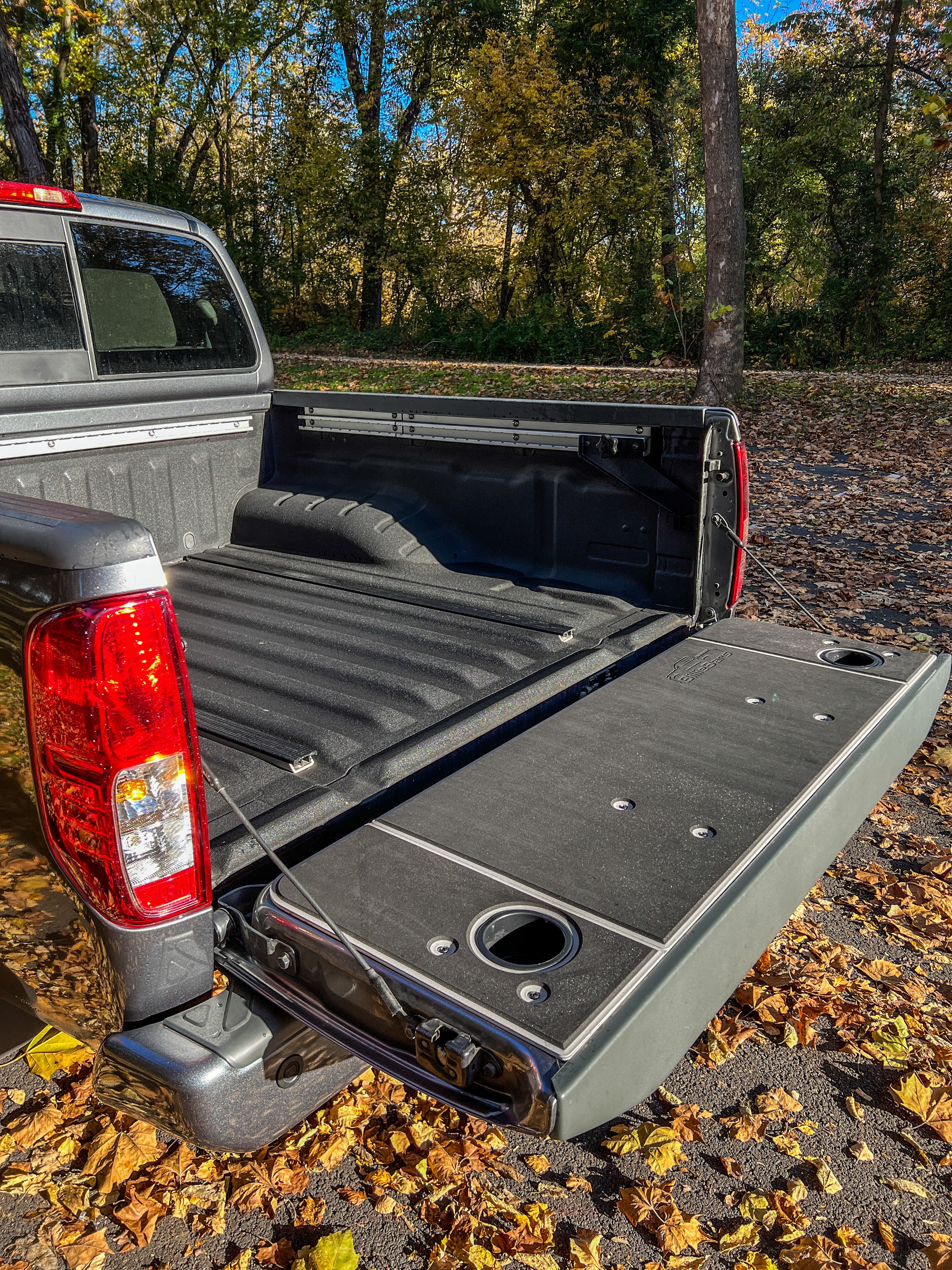 Frontier Tailgate Cover (1997-2021) – image 8