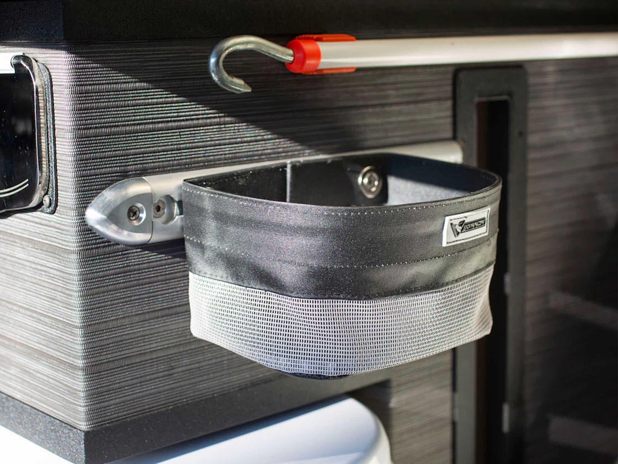 VANNON Utility Baskets & Bottle Holders – image 3