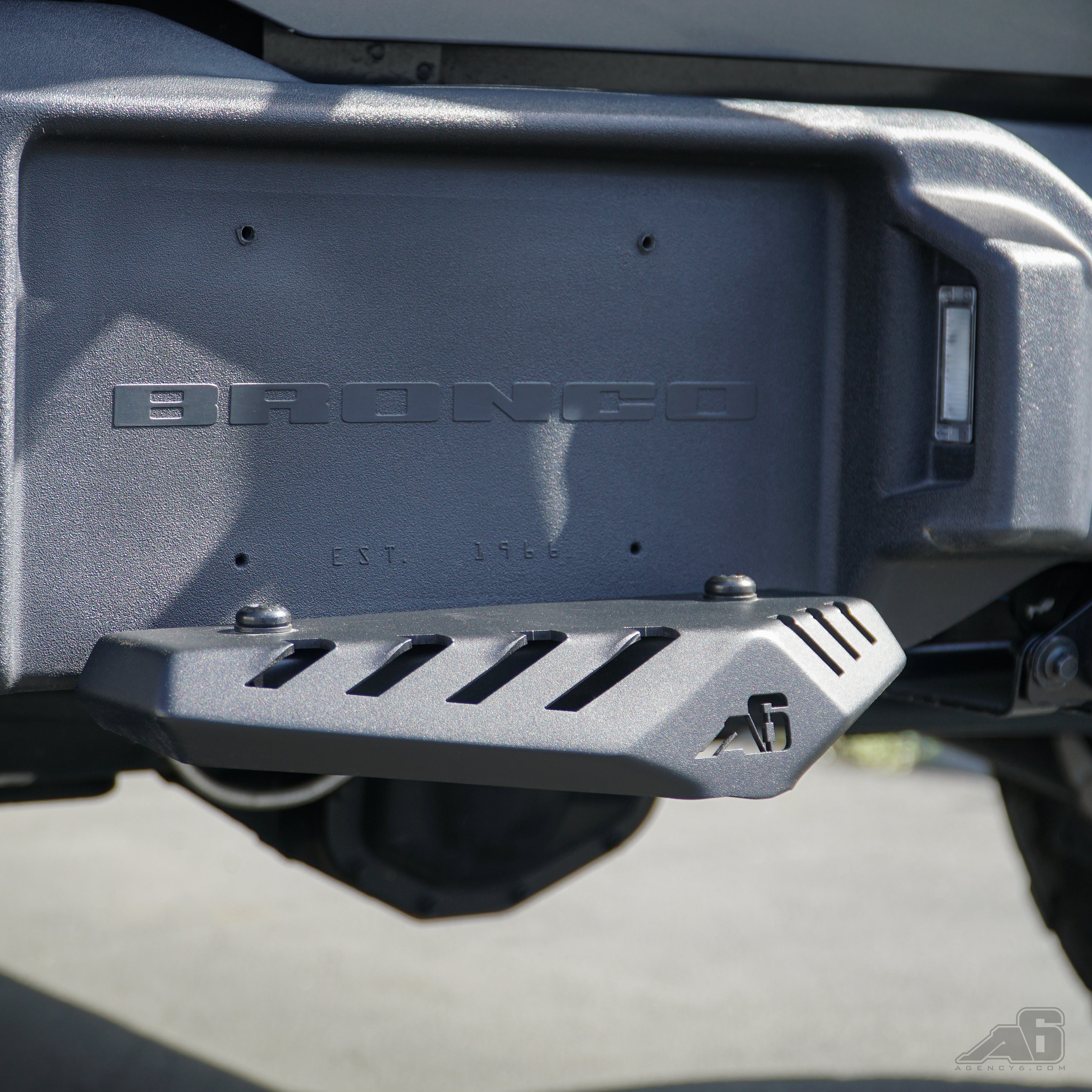 Ford Bronco Rear Step Set – image 3
