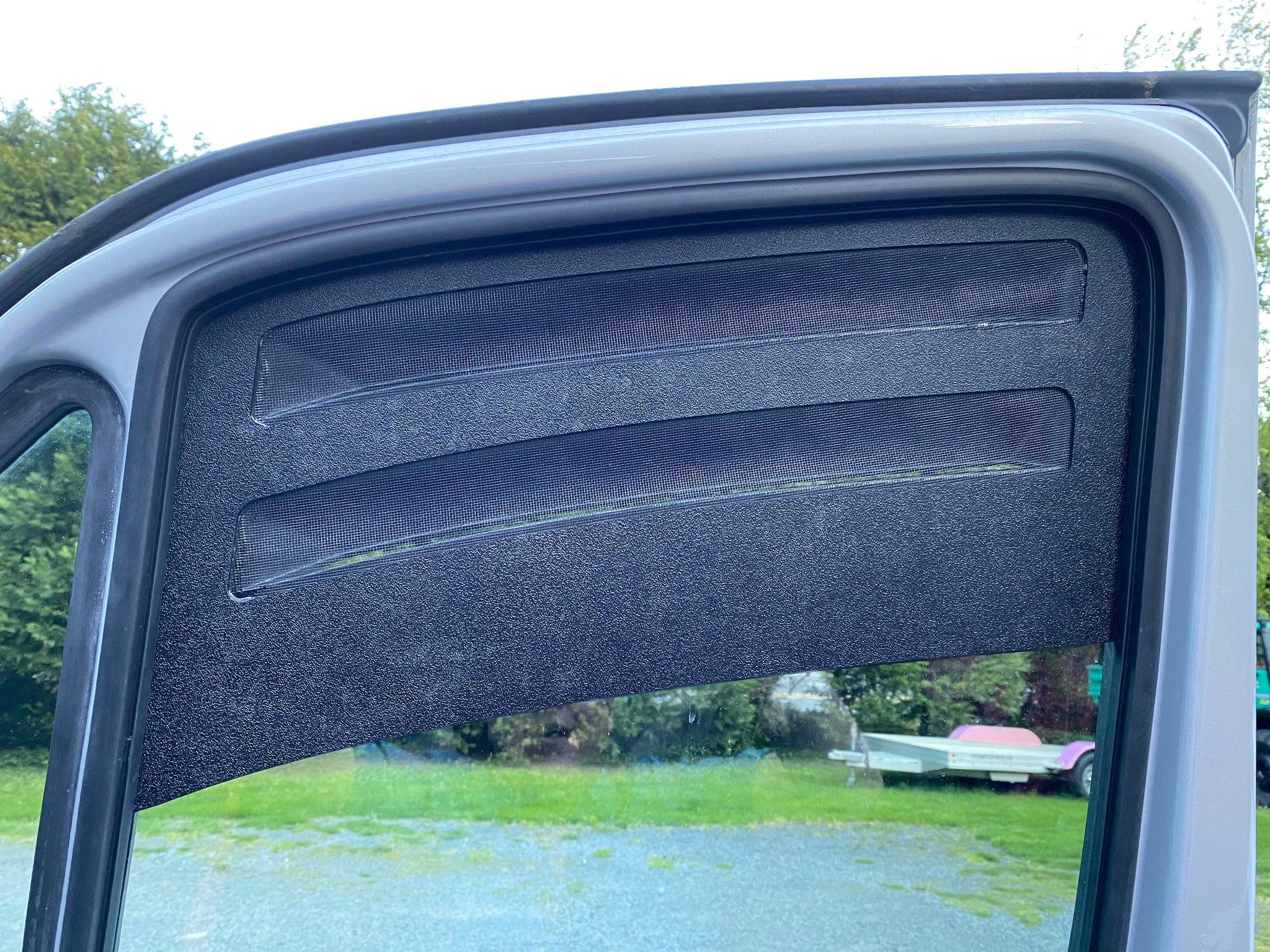 No-See-Um Bug Barrier Window Vent for Sprinter, Transit & ProMaster Vans – image 7