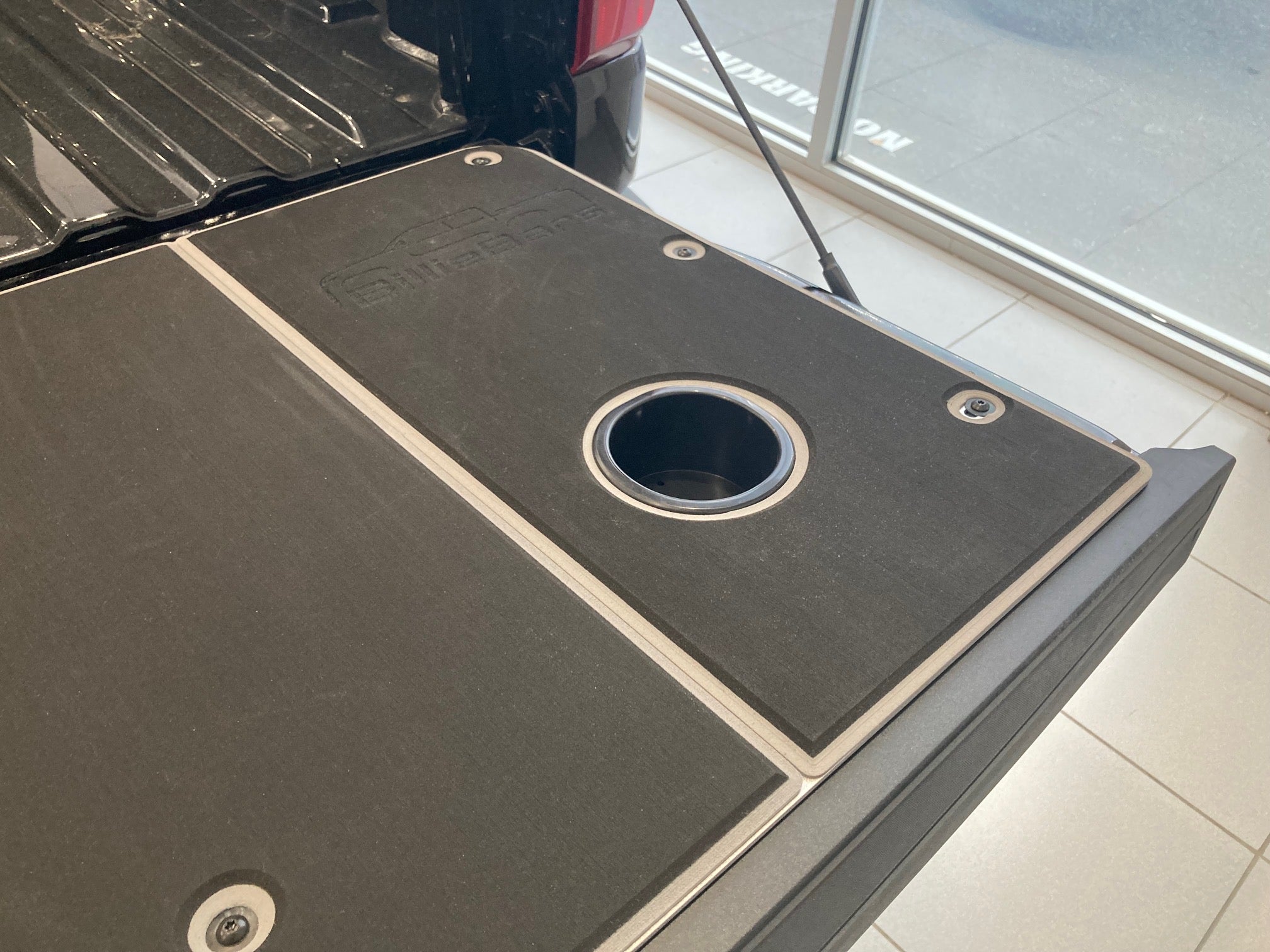 Silverado/Sierra 1500 Tailgate Cover (2019+) – image 6