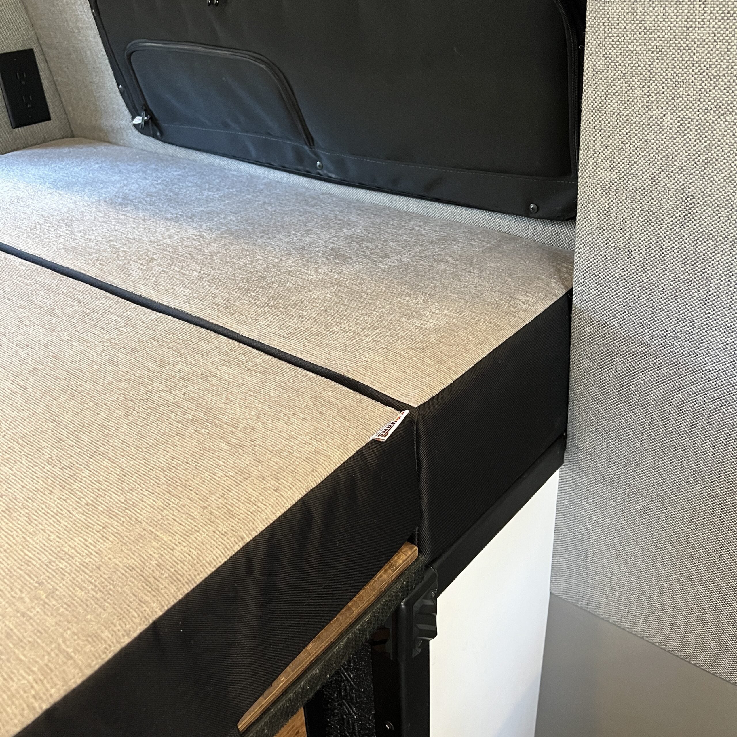 Luxe5 Cooling Memory Foam 5" Mattress - Storyteller MODE