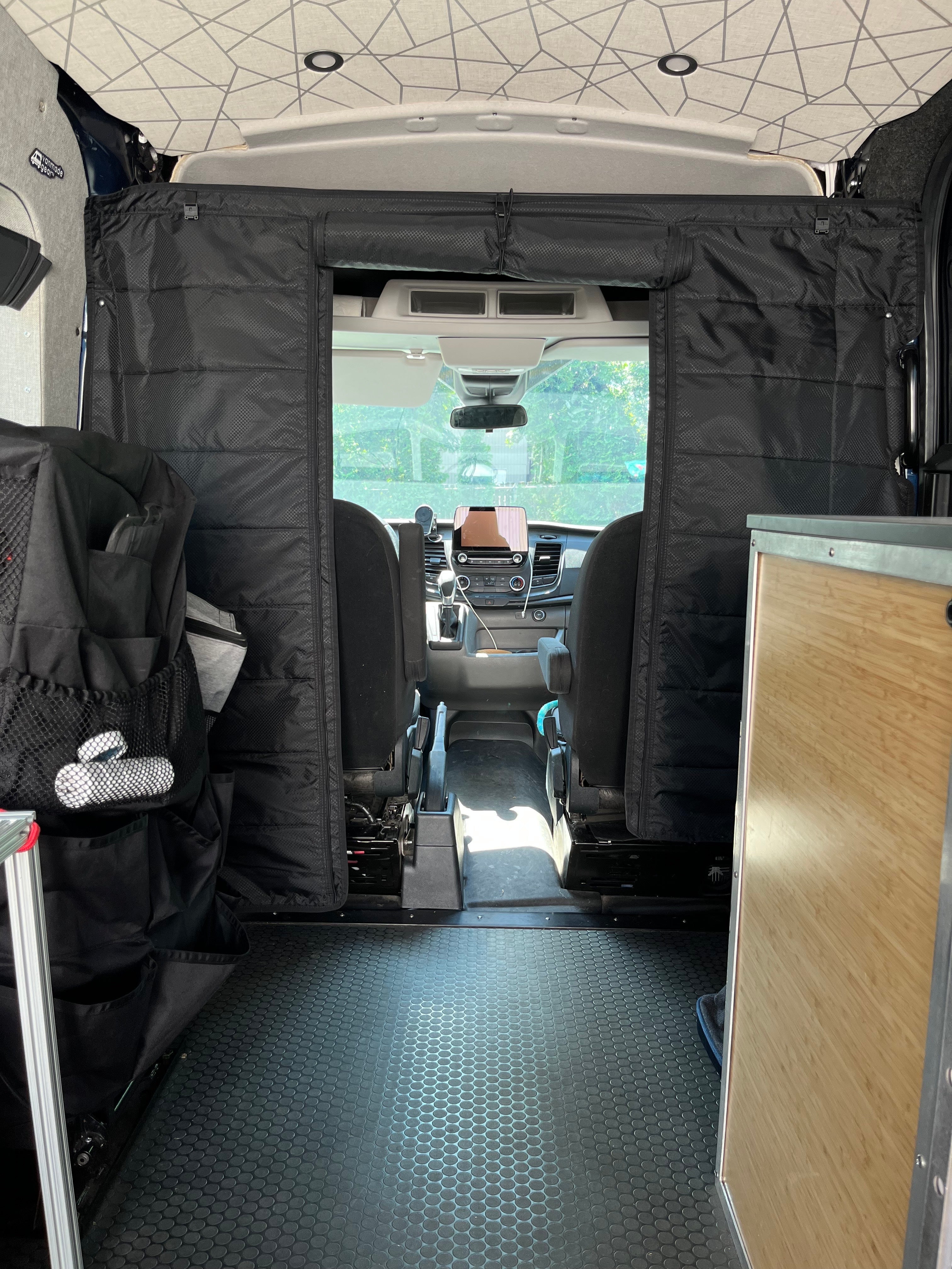 Transit - Cab Partition – image 12
