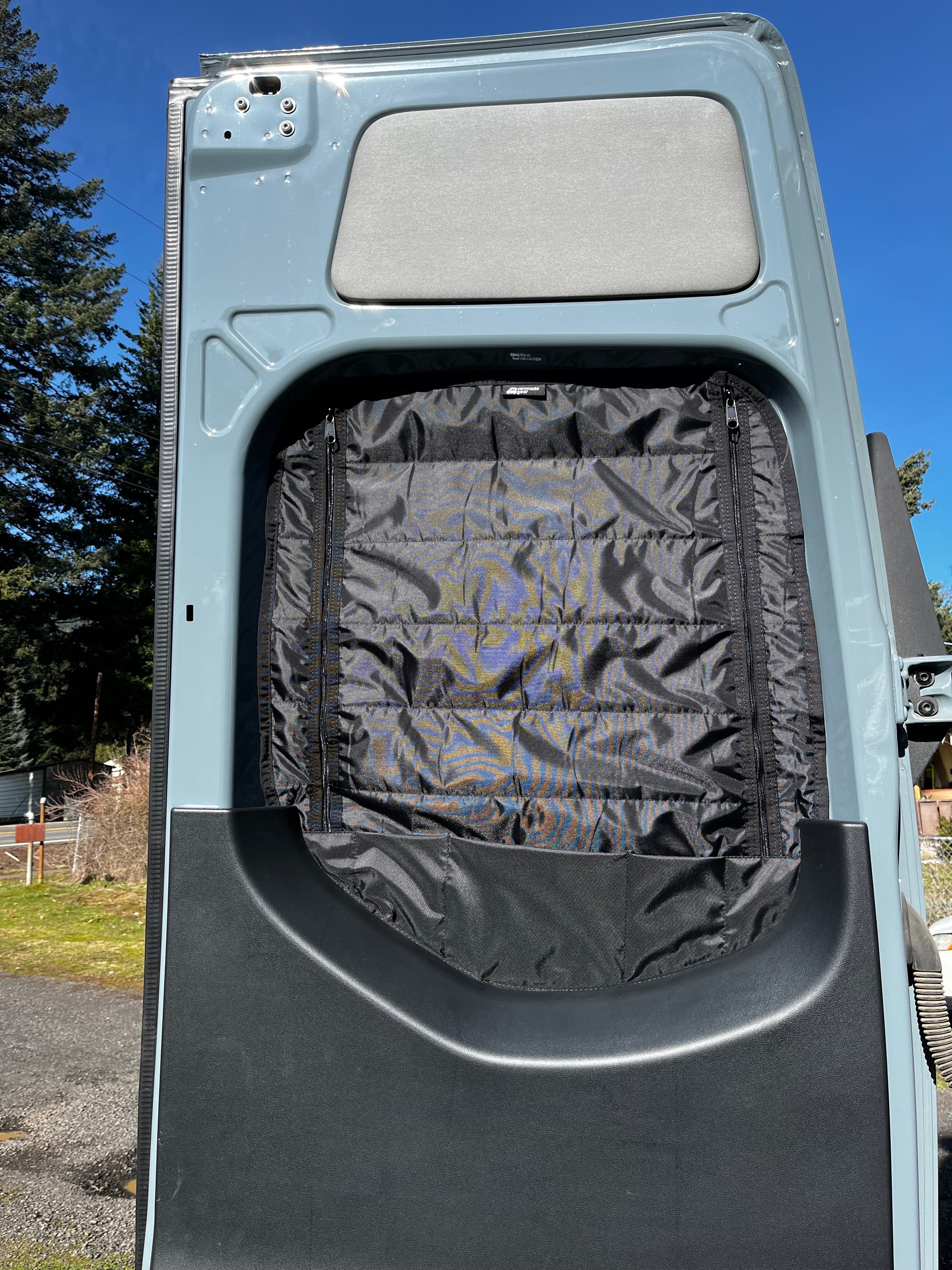 Sprinter 2019+ - Rear Doors (set) Zipper Series – image 2