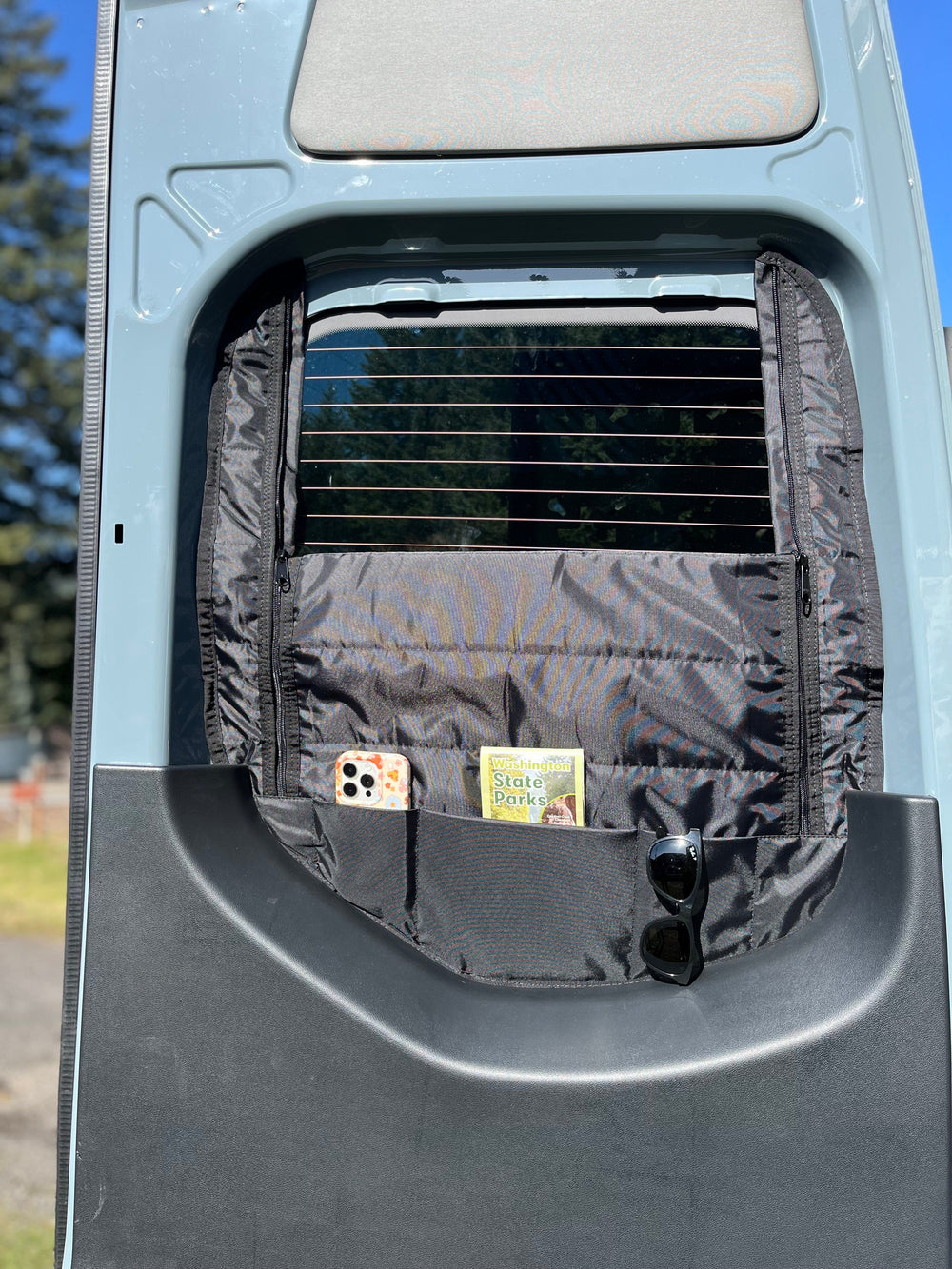 Sprinter 2019+ - Rear Doors (set) Zipper Series – image 12