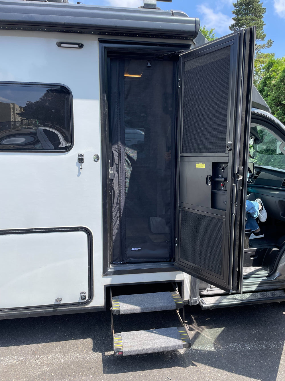 Sprinter Ekko - Screen Door – image 2