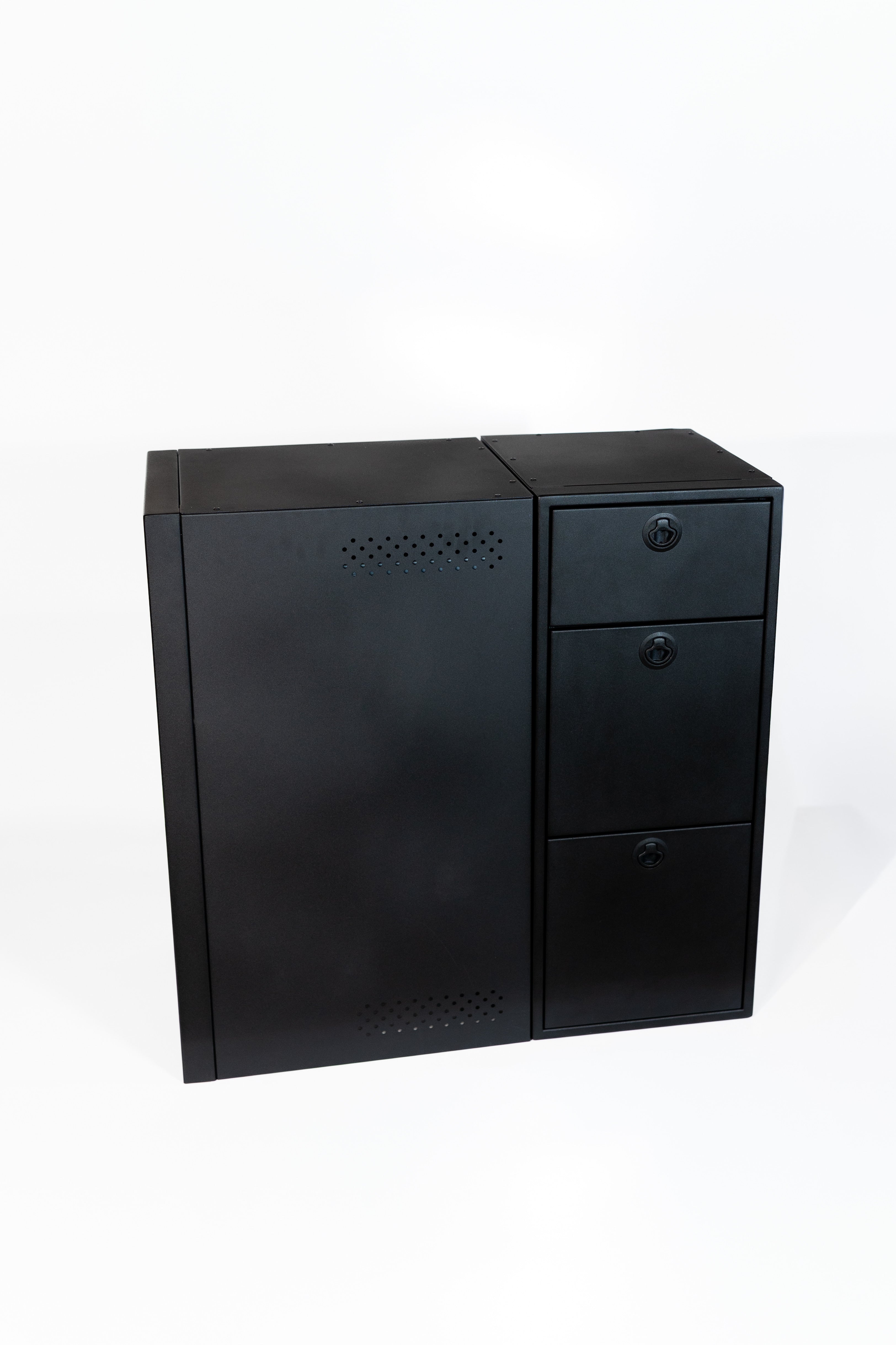 Van Wife Components 18" Fridge Base with Nova Kool R3100 – Powder Coated Aluminum Cabinet with Integrated Fridge