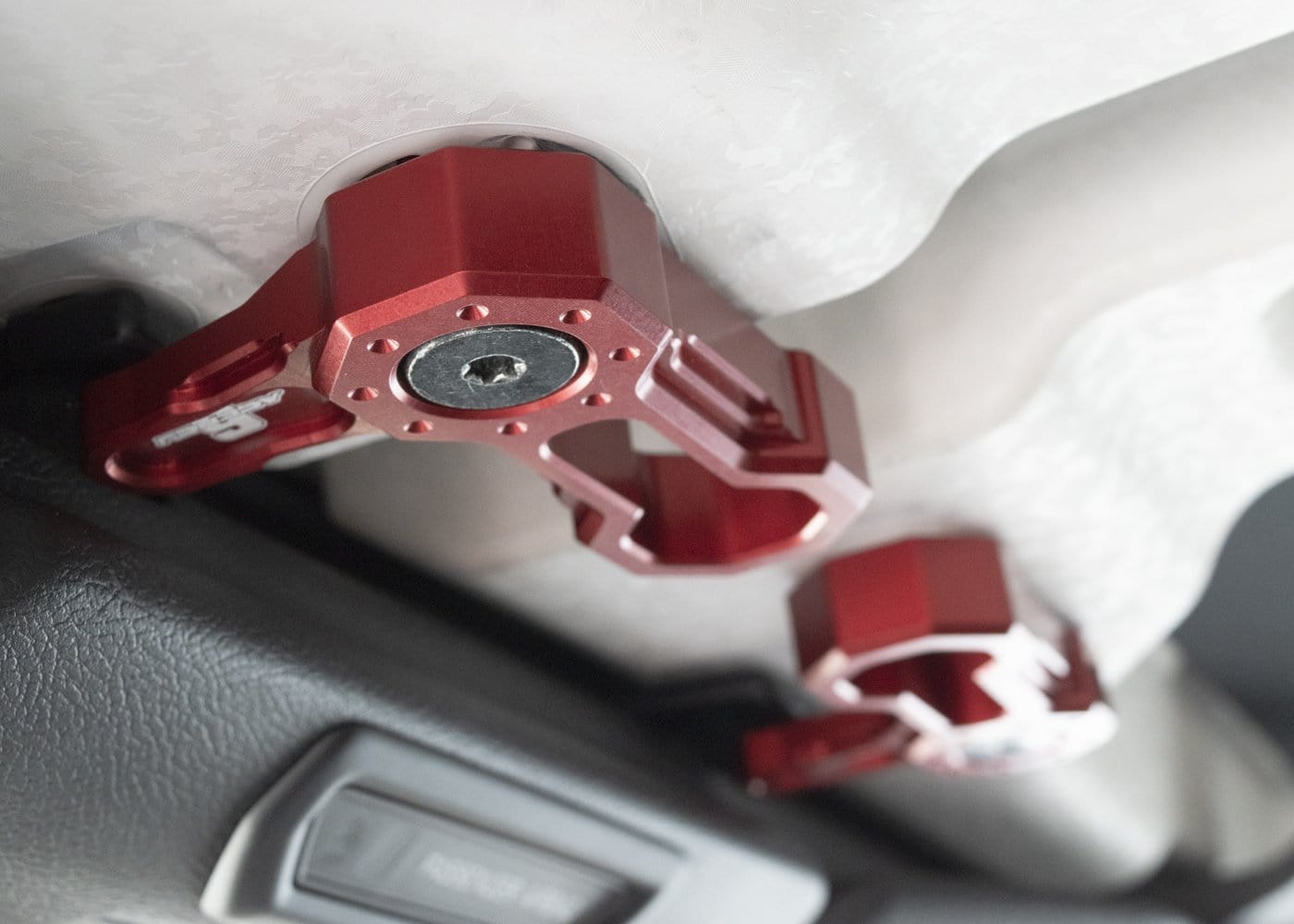 L-SHAPED ROOF LOCKS - JL/JT JEEP (Set of 6) RED – image 8