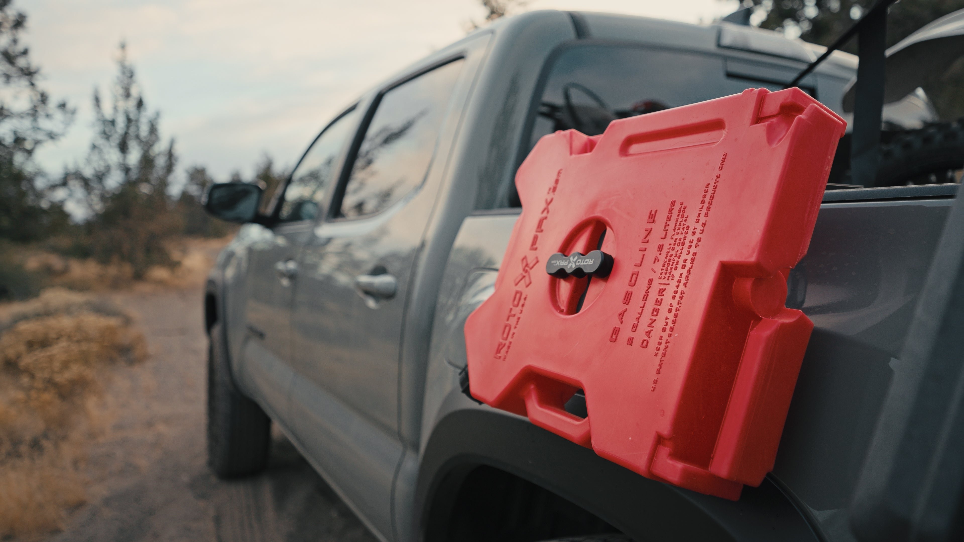 6" x 13" Fender Rack by STAPLL | MOLLE Mount Bracket for Truck Bed Accessories