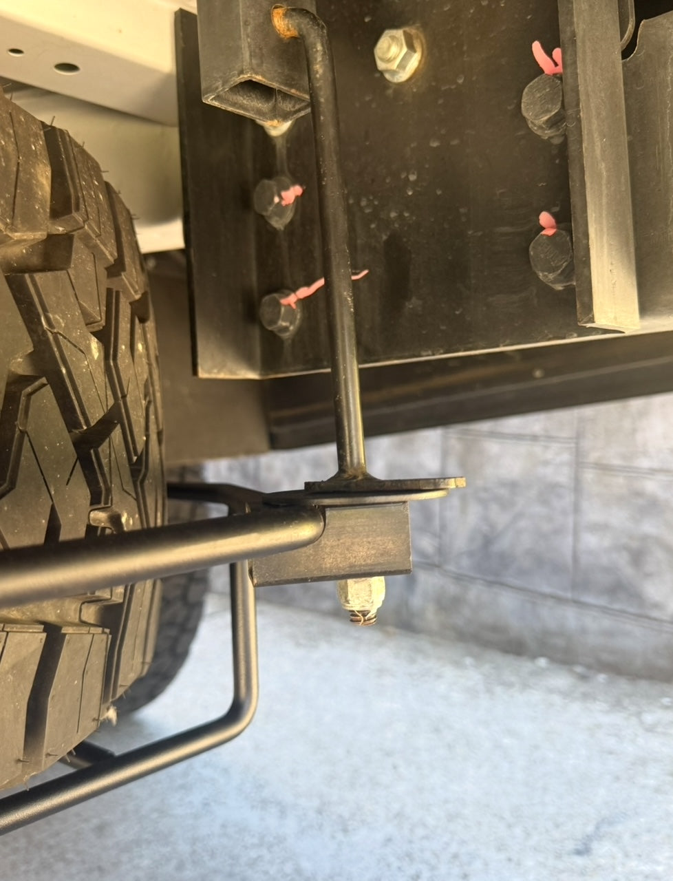 Sprinter Ekko Oversized Spare Tire Basket for Mercedes Sprinter 3500 Cab & Chassis – image 3
