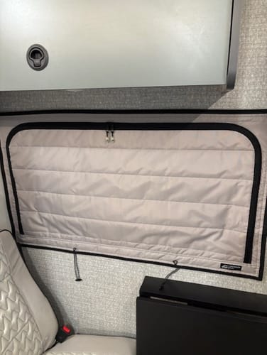Transit Ekko - Dinette Zipper Shade – image 6