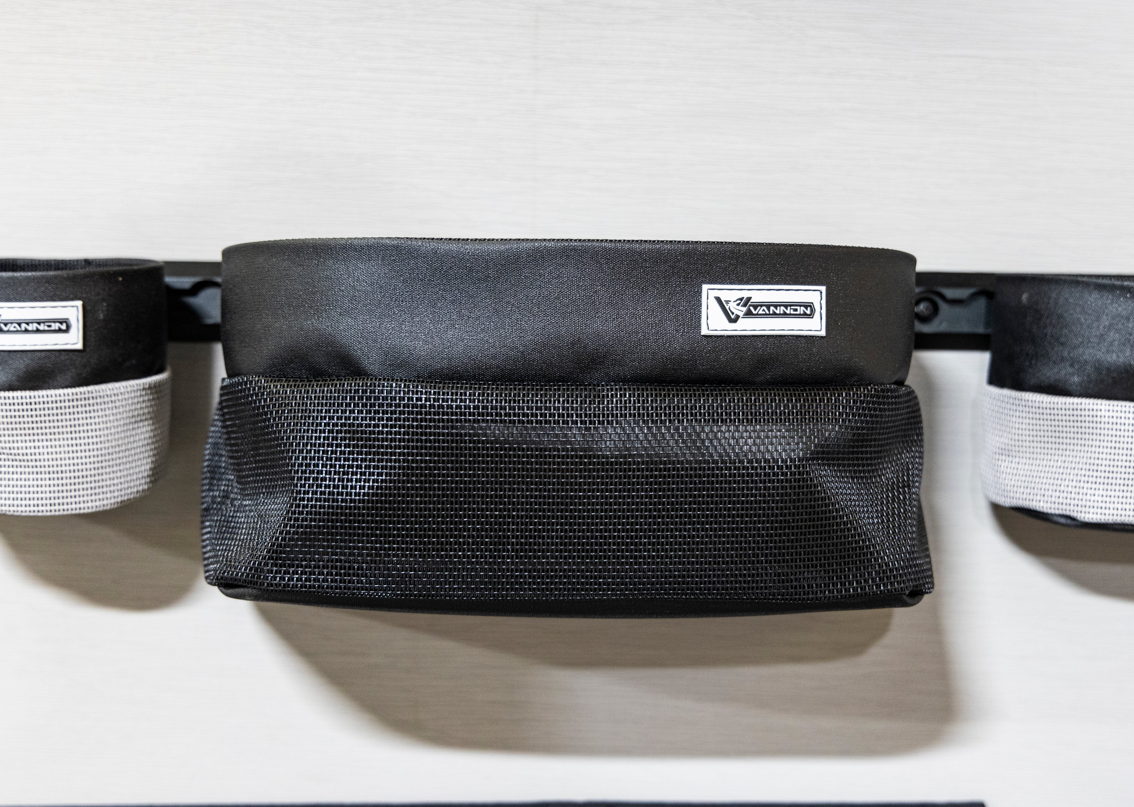 VANNON Utility Baskets & Bottle Holders
