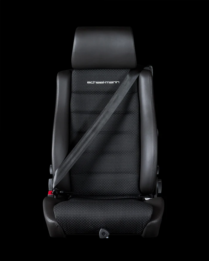 Vario F with Integrated Seatbelt – image 5