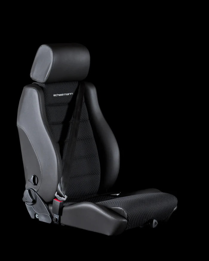 Vario F with Integrated Seatbelt – image 8