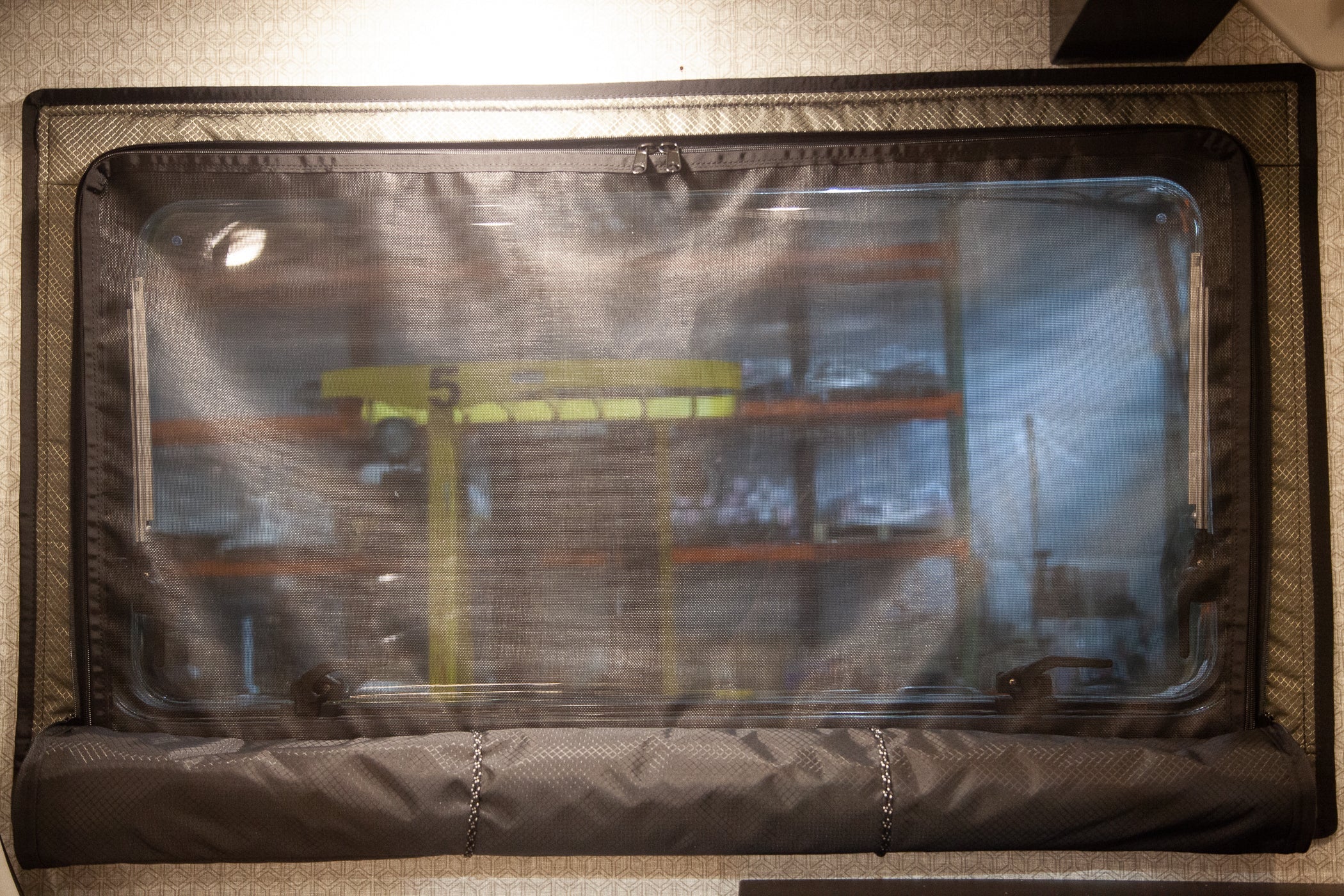 Transit Ekko - Dinette Zipper Shade – image 10