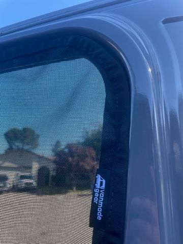 Ford Transit - Front Door Mosquito Net (set) – image 3